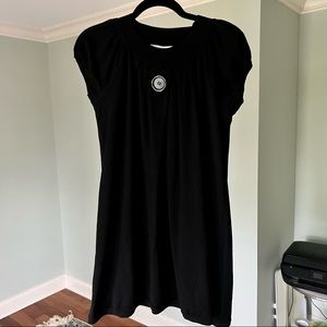 Design history Size M button tunic